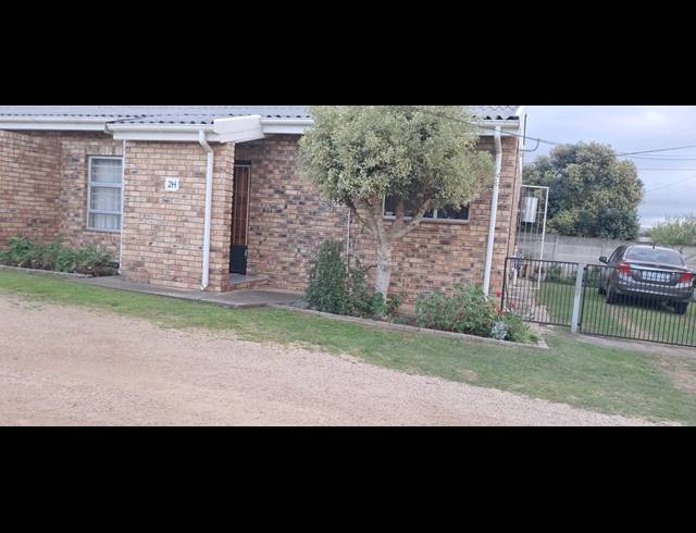 2 BEDROOM SECTIONAL TITLE FOR SALE IN BOTHASRUS